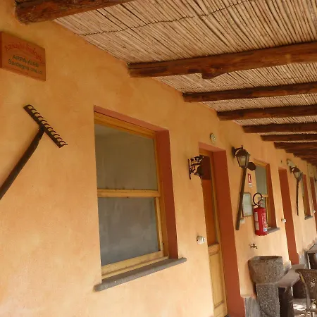 Фермерский дом Agriturismo Nuragh'elighe *