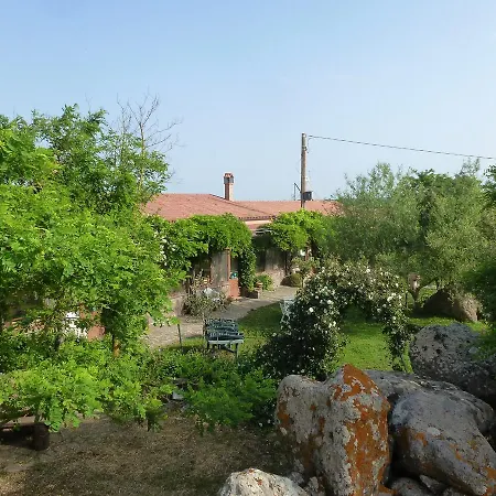 Фермерский дом Agriturismo Nuragh'elighe *